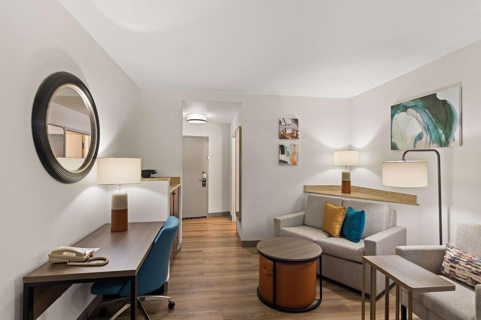 Comfort Suites Vero Beach I-95 Ngoại thất bức ảnh