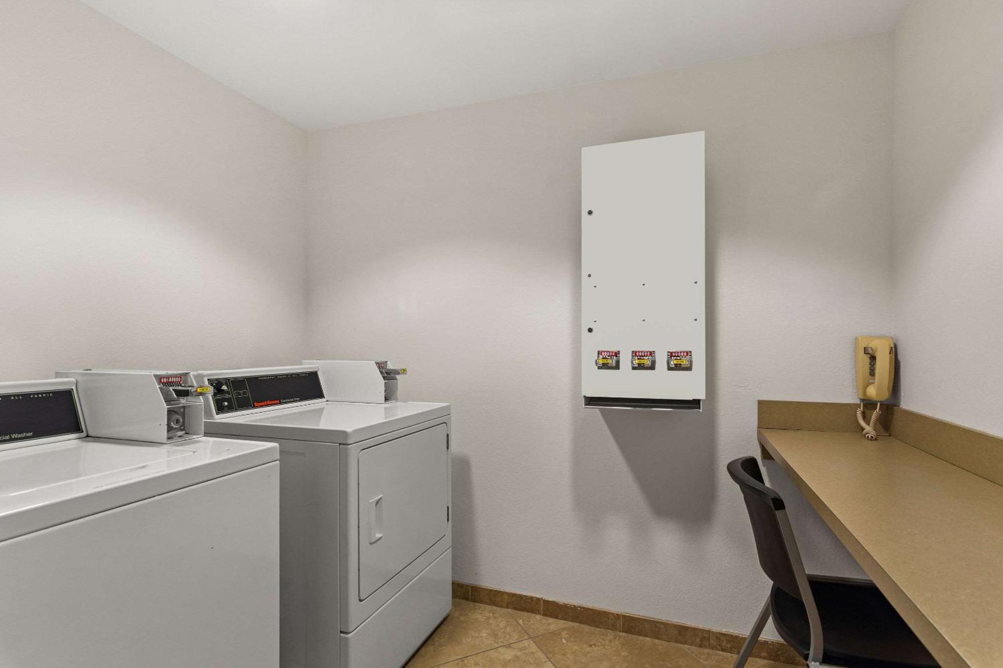 Comfort Suites Vero Beach I-95 Ngoại thất bức ảnh